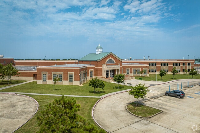 Bayside Intermediate School provides League City residents with a quality education.