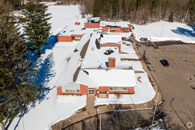 Palermo Elementary in Palermo serves the town of Palermo and neighboring Fulton, NY.