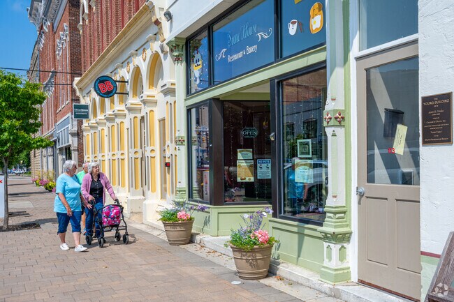 Residents of Rockfield head to the Stone House Restaurant and Bakery for lunch.