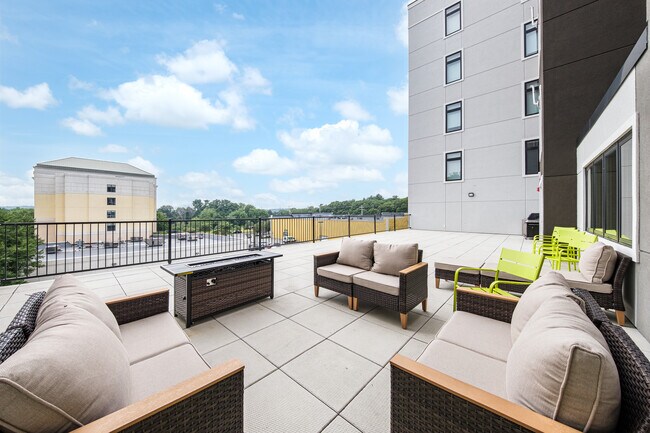 Ezio‘s Place, Peabody, MA 01960 - photo 4