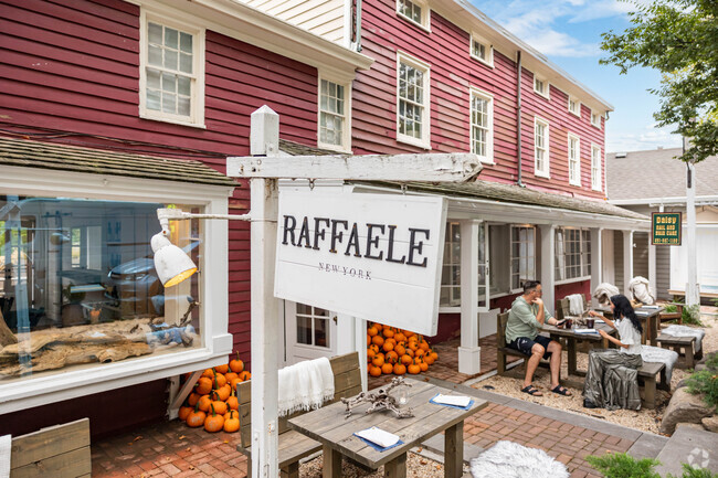 This couple enjoys iced coffees at Raffele in Cold Spring Harbor.