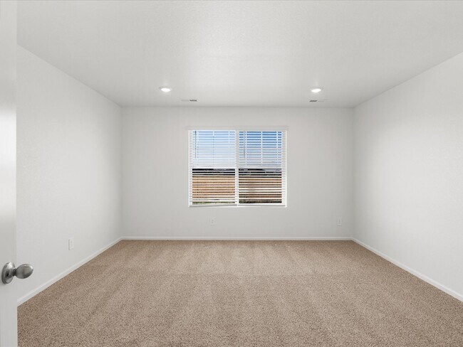 21117 E 65th Ave, Aurora, CO 80019 - photo 6