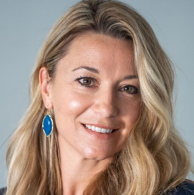 Lorette Von Essen Real Estate Agent in Rockville Centre, NY