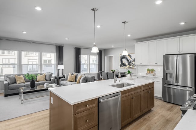 Potomac Shores - Elevator Condos unit 501, Dumfries, VA 22026 - photo 6