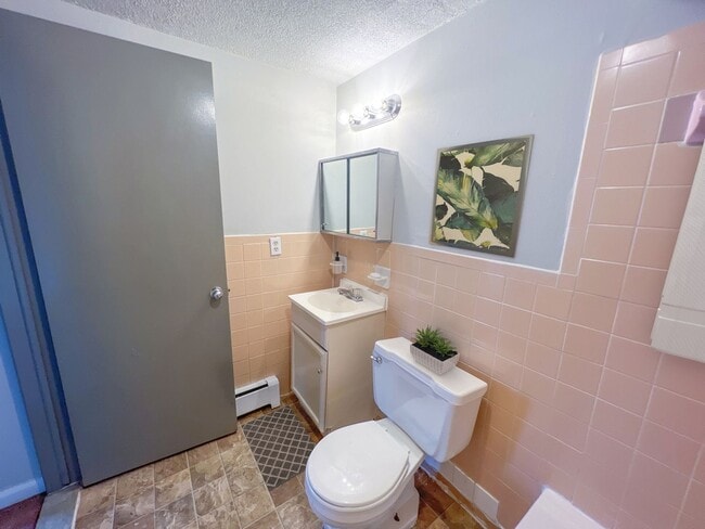 Stacey Ann Apartments, Detroit, MI 48227 - photo 3