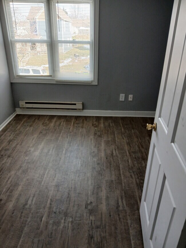 732 Polk St unit 2, Huntington, IN 46750 - photo 3