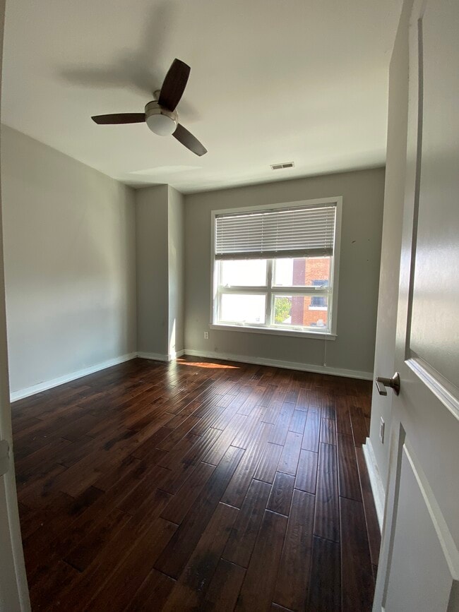 1744 N Marshall St, Philadelphia, PA 19122 - photo 3