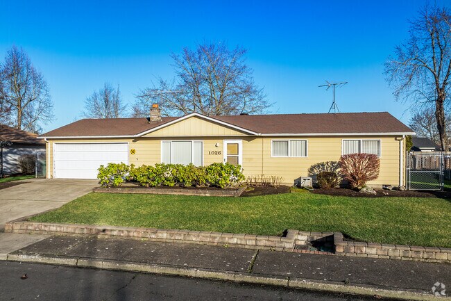 This ranch-style home has the typical 2-car garage and composite roof in East Lancaster.