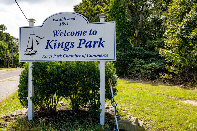 Kings Park is one of six hamlets in the town of Smithtown, Long Island.