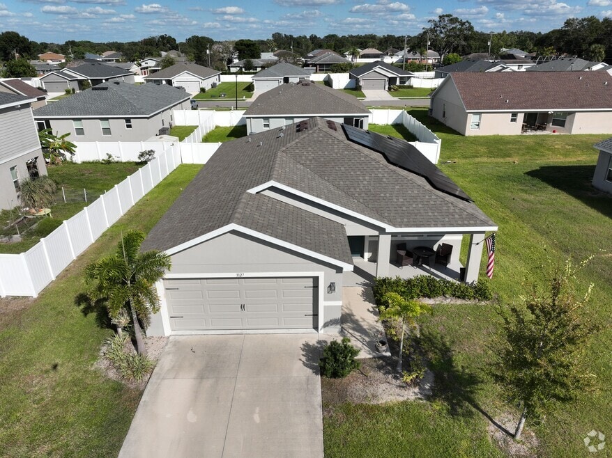 3127 58th Way E, Palmetto, FL 34221 - photo 2