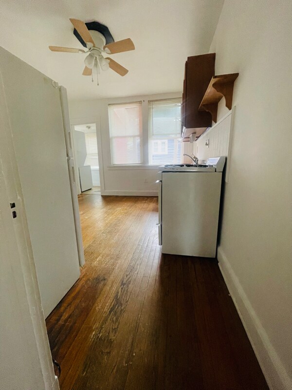 3712 Parkside Dr unit 2, Baltimore, MD 21206 - photo 7