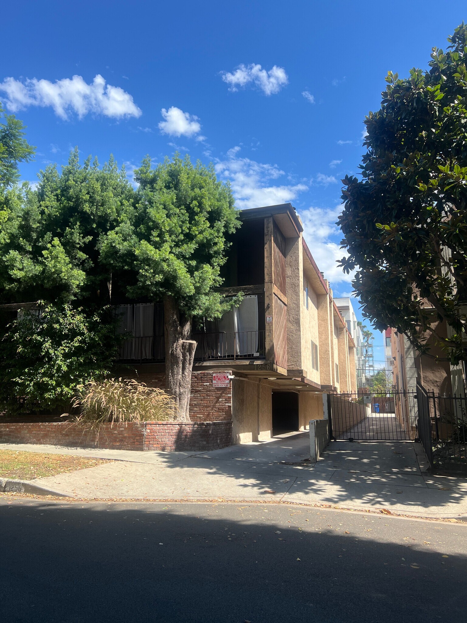 12 Units + 1 Non Conforming, West Hollywood, CA 90069 - photo 1