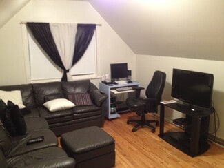 2820 N Newcastle Ave Unit 2, Chicago, IL 60634