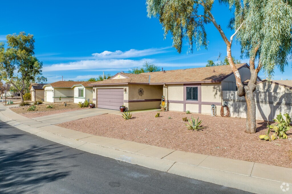 Casas Adobes Tucson Apartments