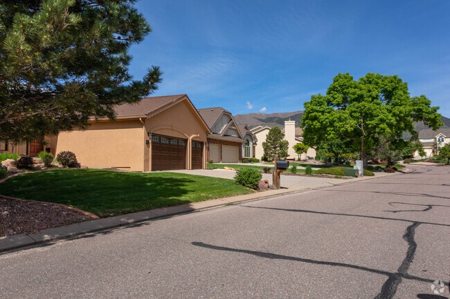 Rows of Spanish and Tudor style houses can be found in Oak Hills.