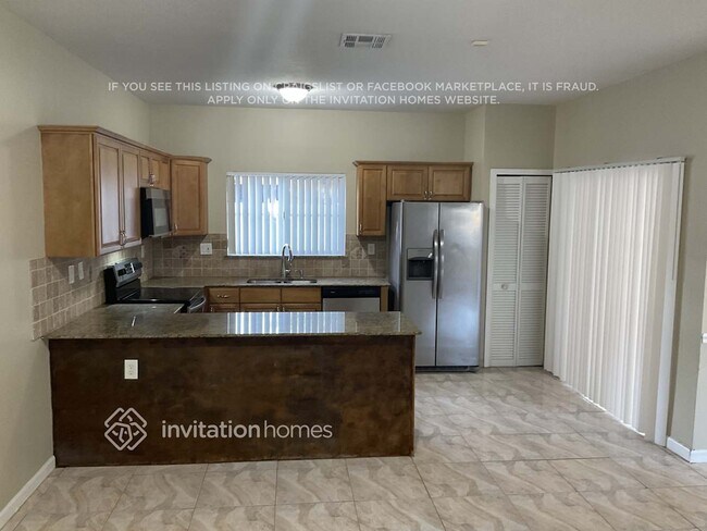 12928 SW 50th St, Miramar, FL 33027 - photo 5