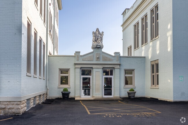 St Lawrence Elementary School