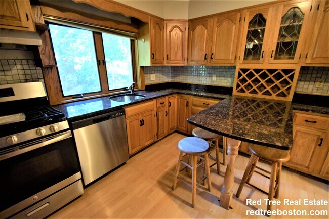 11 Undine Rd unit 1, Boston, MA 02135 - photo 2
