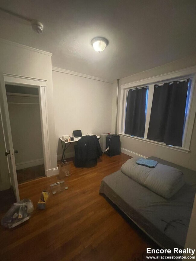 1189 Commonwealth Ave unit 13, Boston, MA 02134 - photo 4