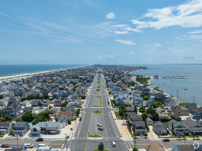 West Central Avenue cuts right through Seaside Heights and is a central artery of the area.