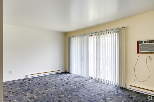 2BR, 1BA - 1,000SF - Living Room