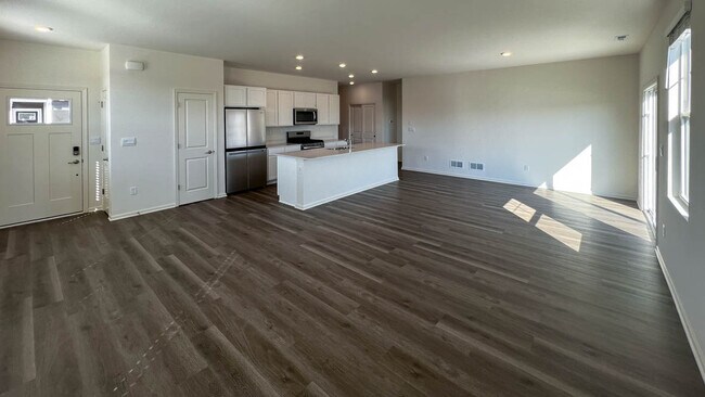 1057 Williamsburg St, Pingree Grove, IL 60140 - photo 6