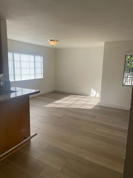 308 N Kenwood St, Burbank, CA 91505