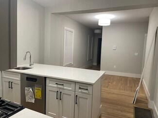 68-70 L St, Boston, MA 02127