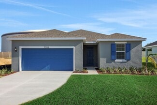 2866 Supermarine Rd, Tavares, FL 32778