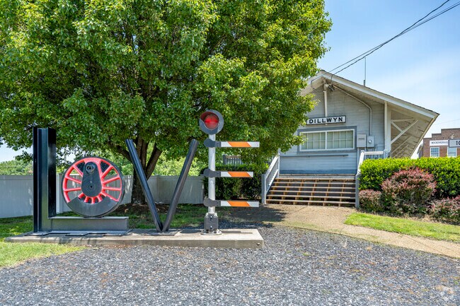 Though small, Dillwyn is a friendly community where you'll get to know your neighbors and quickly feel at home.