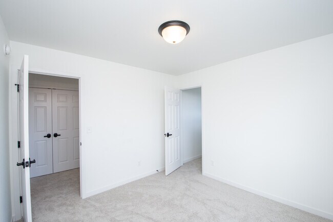 6153 Martin Ln W unit 37409492, West Fargo, ND 58078 - photo 3
