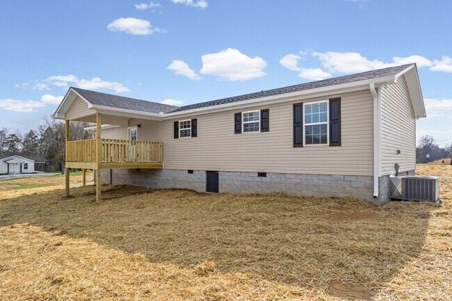 5445 Window Cliff Rd, Baxter, TN 38544 - photo 4