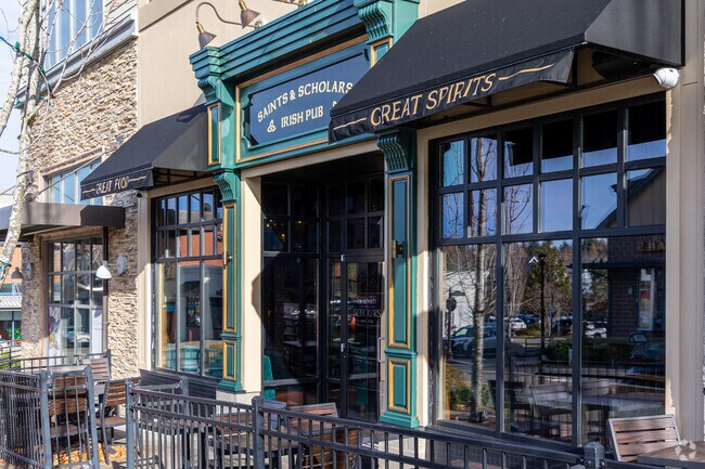 Saints and Scholars is an Irish style pub with great traditional food in Snoqualmie Ridge.