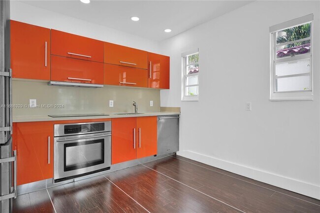 1457 Meridian Ave unit 204, Miami Beach, FL 33139 - photo 6