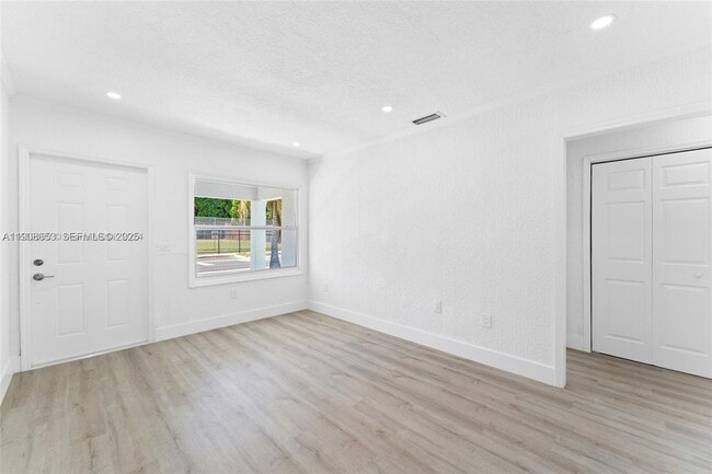 3161 SW 27th Ln, Miami, FL 33133 - photo 4