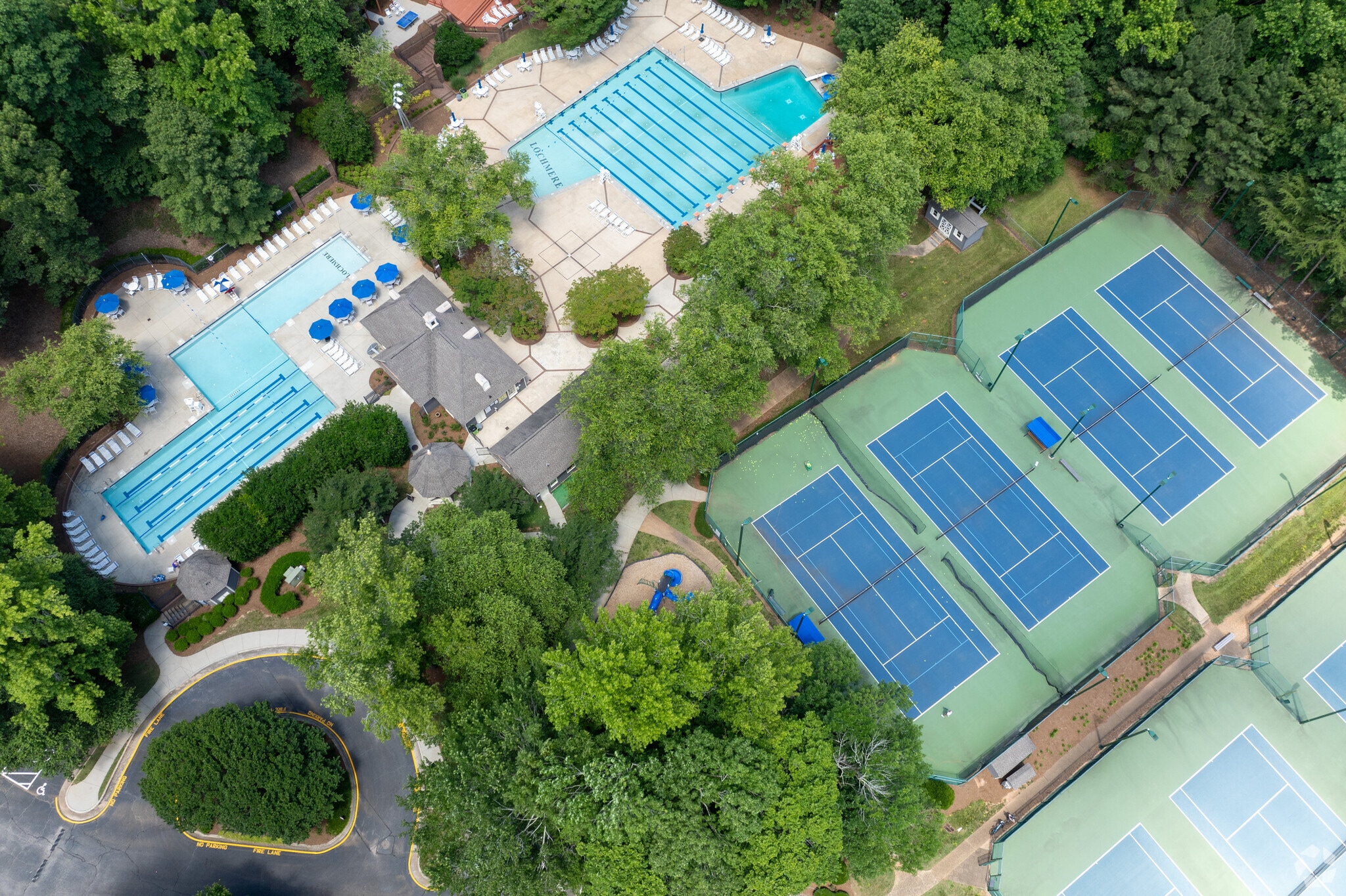 The Lochmere clubhouse offers tennis and pickleball clinics.