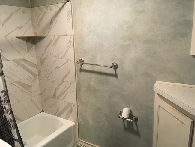 2337 N 67th St, Lincoln, NE 68507 - photo 2