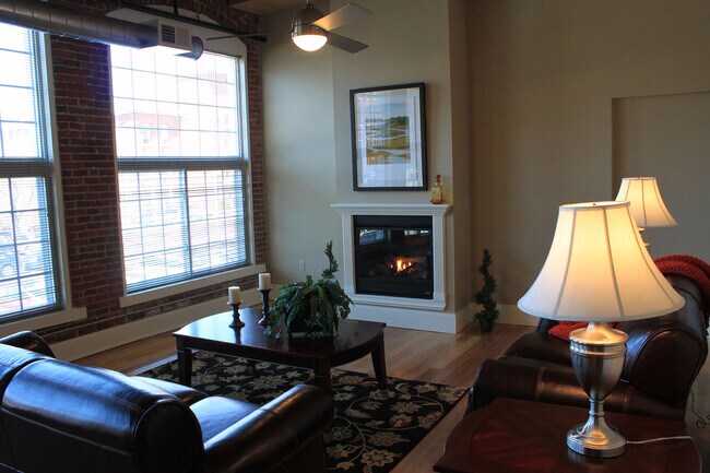 Lofts at Mill Number One, Manchester, NH 03101 - photo 2
