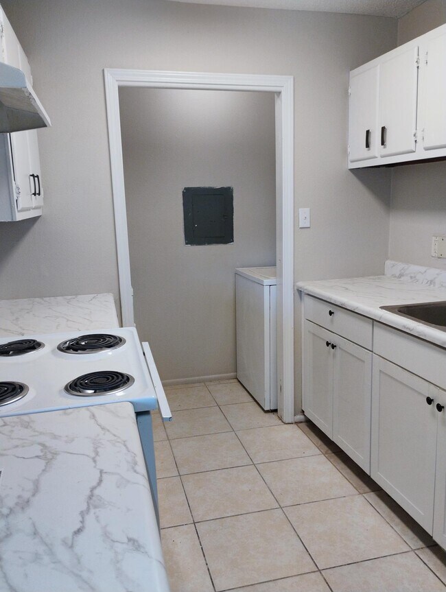 1120 Shilo Ave Unit A, Baker, LA 70714