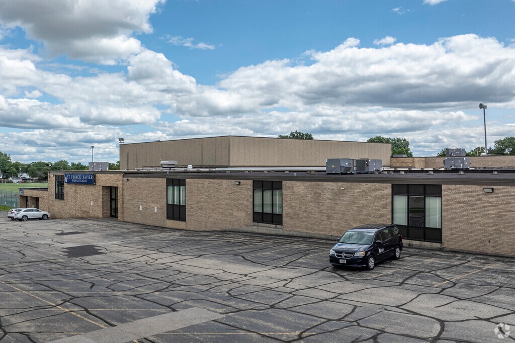 Xavier Catholic Schools in Appleton has a yearly tuition of approximately $8,410.