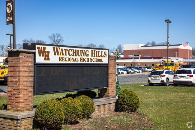 Watchung Hills Regional High School, located in Warren, NJ, received an A+ overall Niche grade.