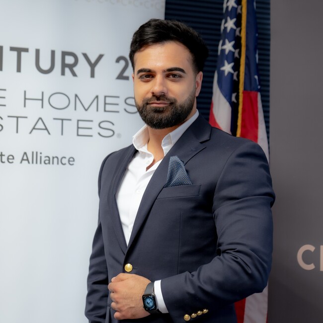 Agent Photo