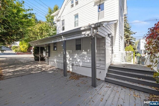 46 Garden Place, Edgewater, NJ 07020 - photo 2