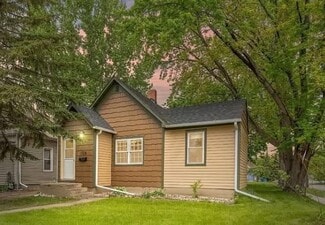 1336 E 6th St, Sioux Falls, SD 57103