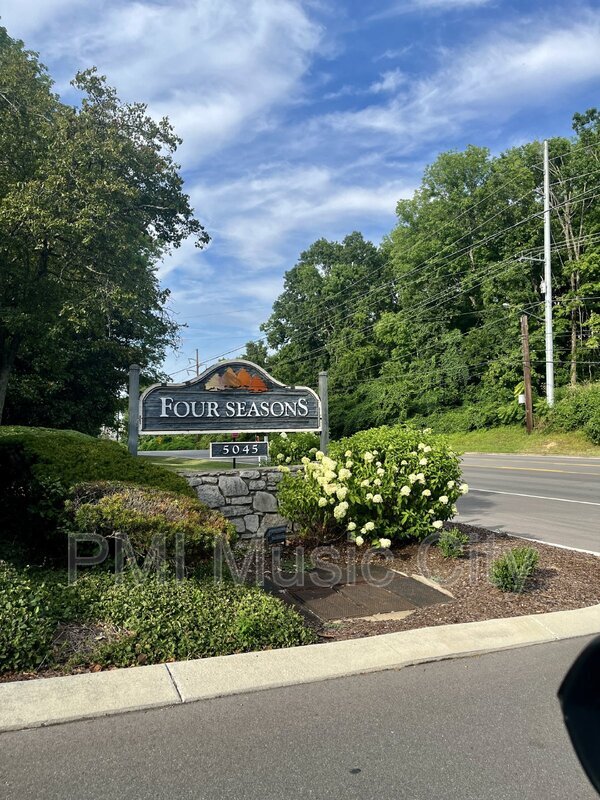 212 Summit Ridge Cir, Nashville, TN 37215