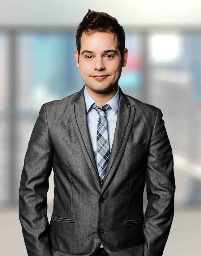 Agent Photo