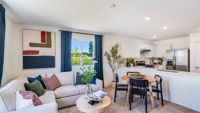 16675 Grey Pine St, La Pine, OR 97739 - photo 5