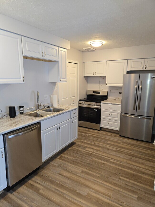 1535-1545 Fillmore Ave, Lorain, OH 44052