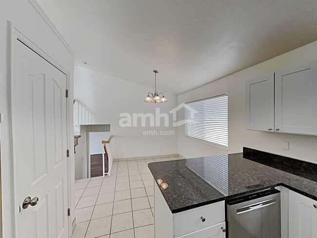 6237 S 5130 W, West Jordan, UT 84081 - photo 4