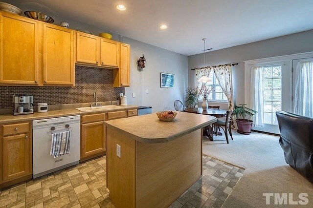 245 Plaza Dr, Chapel Hill, NC 27517 - photo 7